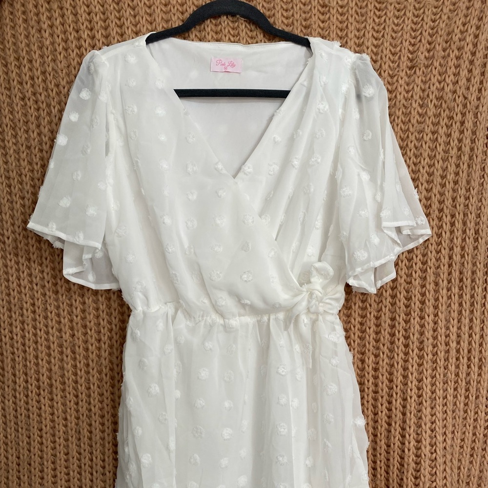 Pink Lily White dress. Size Medium.